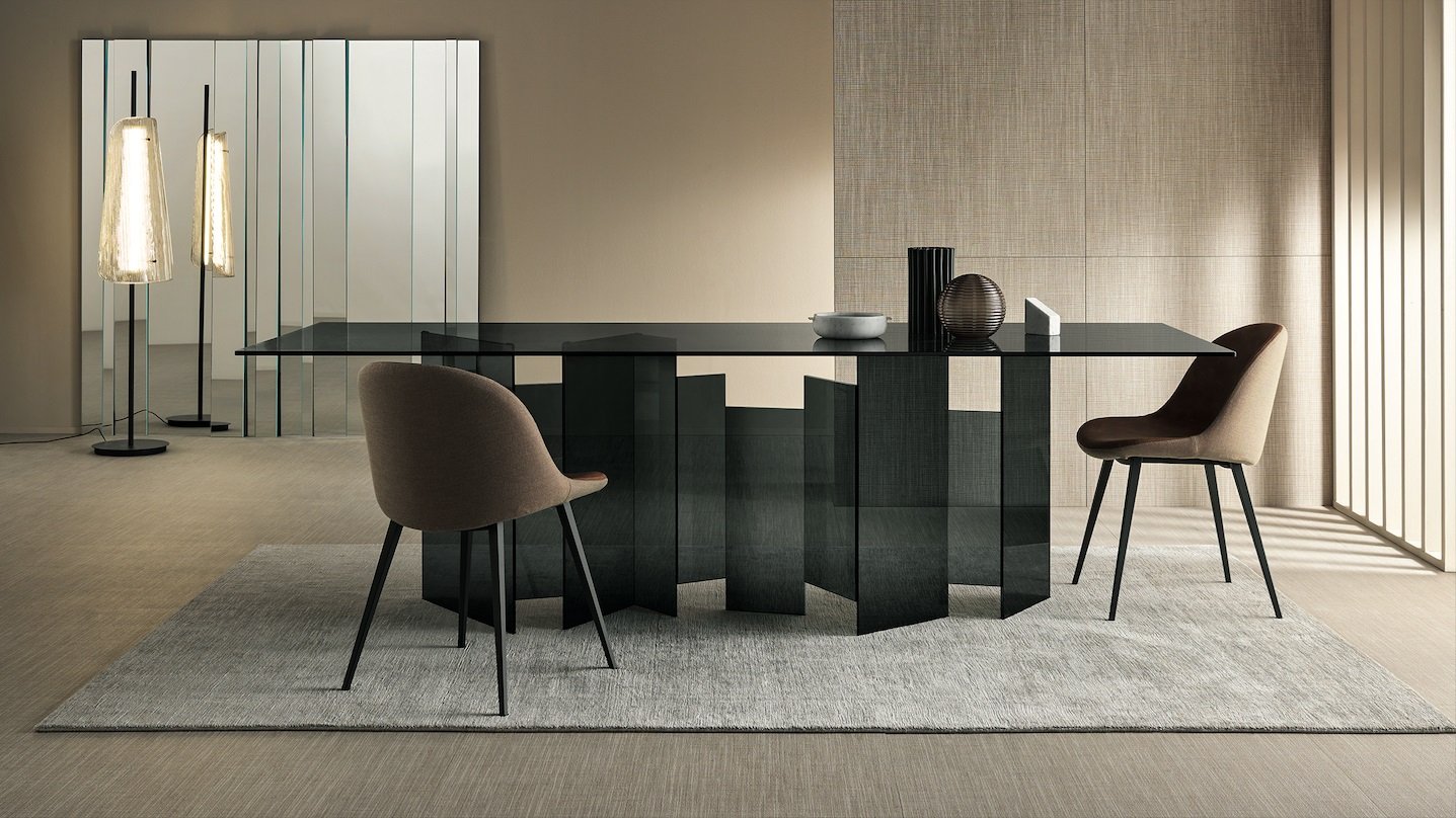 Metropolis dining table from Tonelli, designed by G. Maurizio Scutellà
