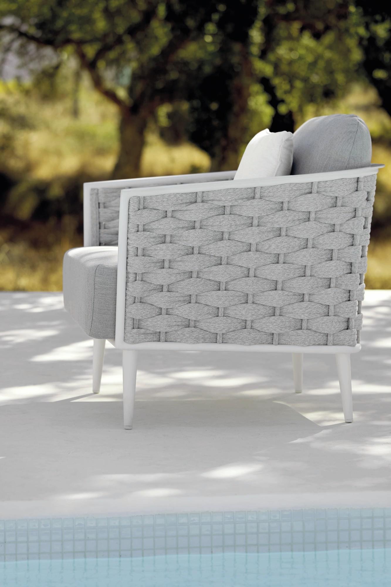 Manutti Cascade Chair | Wooden | Outdoor-Patio Furniture - Ultra Modern