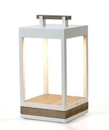 Carre Lamp lighting from Ethimo, designed by Niccolò Grassi