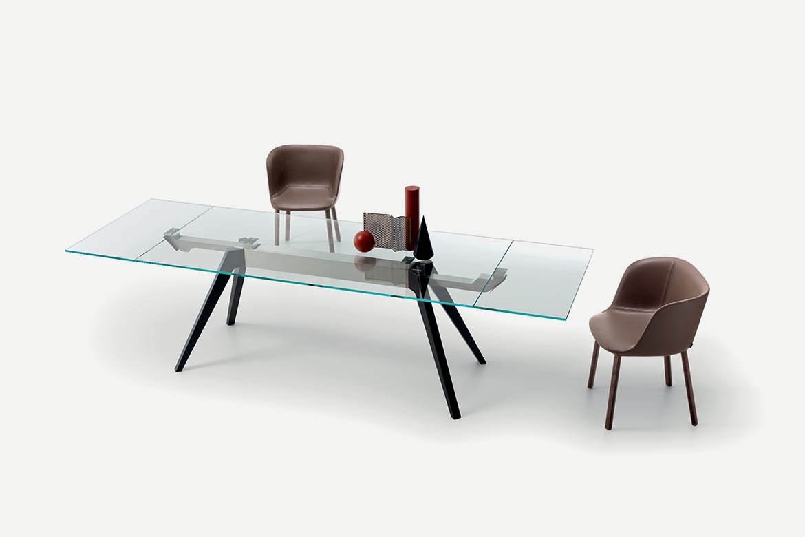 Delta Table dining from Pianca, designed by Pianca Studio