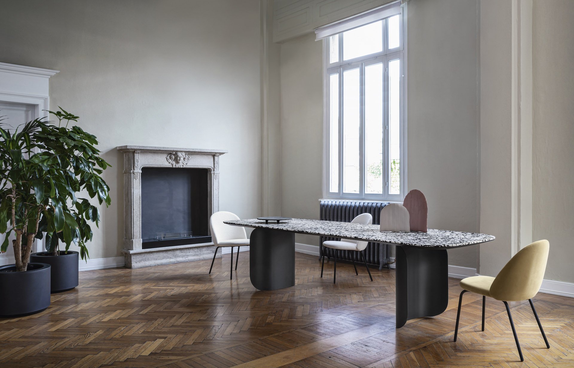 Barry Dining Table from Miniforms, designed by Alain Gilles
