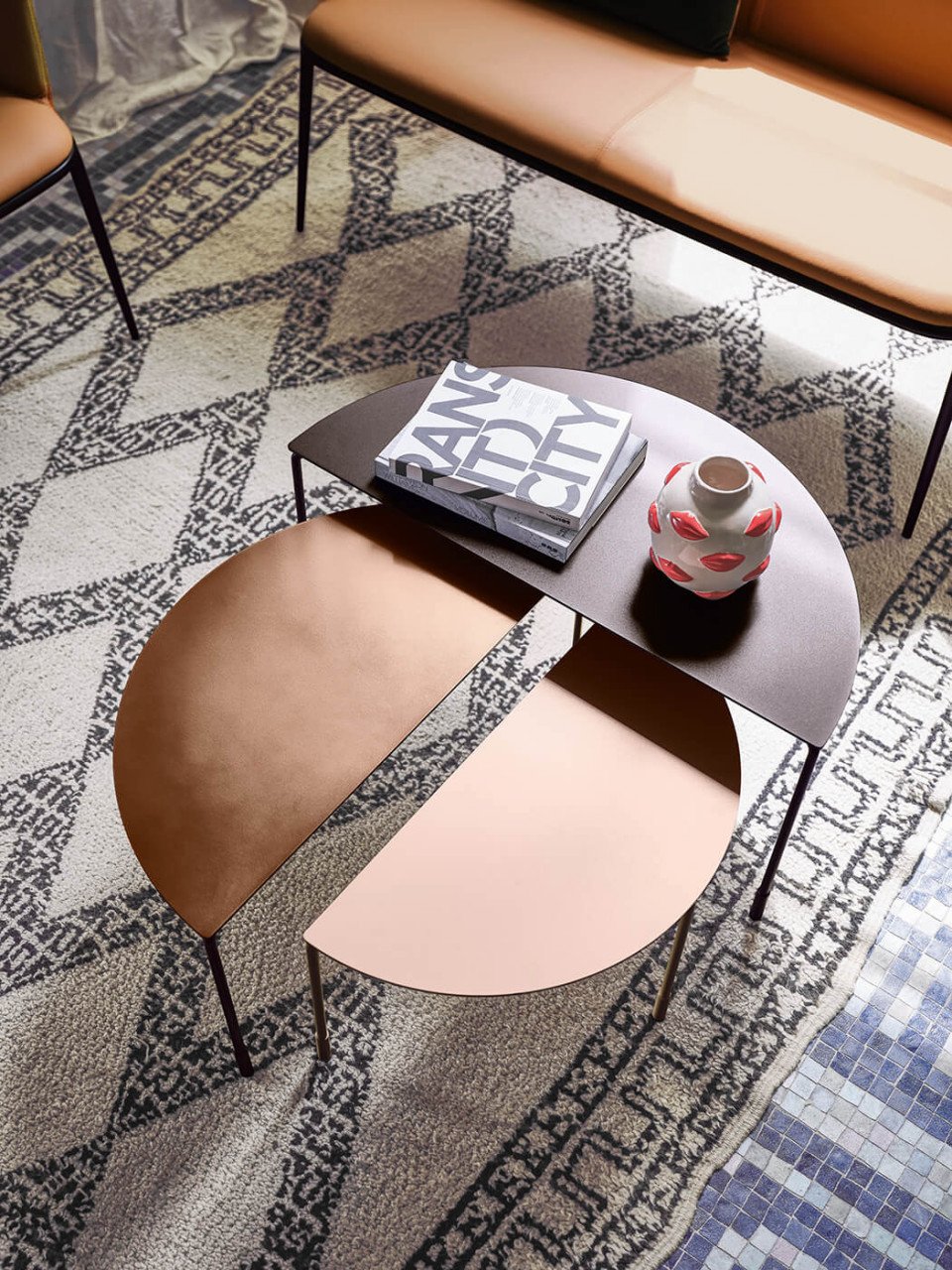 Hoodi Coffee Table from Midj, designed by Roberto Paoli