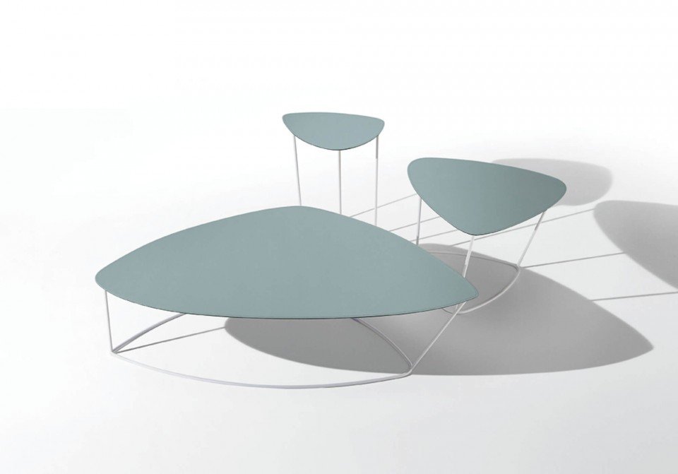Guapa CT-L Coffee Table from Midj, designed by Beatriz Sempere