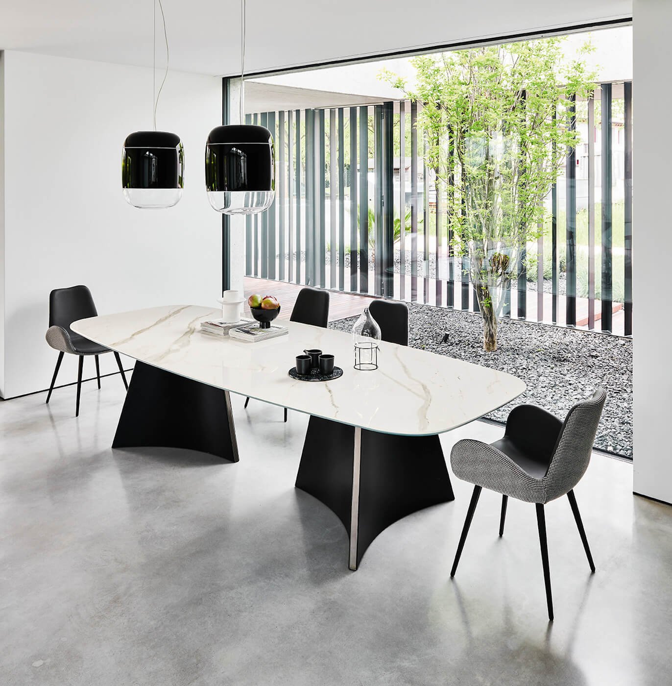 Concave Botte Dining Table from Midj, designed by Nicola Bonriposi