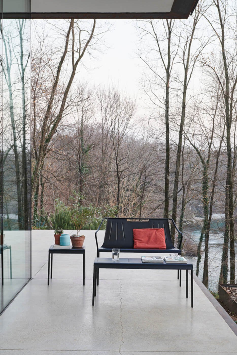 Ola BN M Bench from Midj, designed by Paolo Vernier