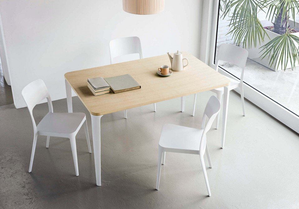 Nene Rectangular Dining Table from Midj, designed by Paolo Vernier