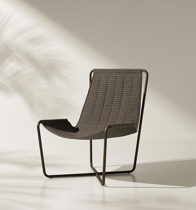 Sling Chair lounger from Ethimo, designed by Studiopepe