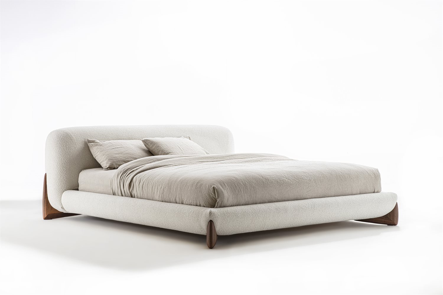 Softbay Bed from Porada, designed by G. Vigano
