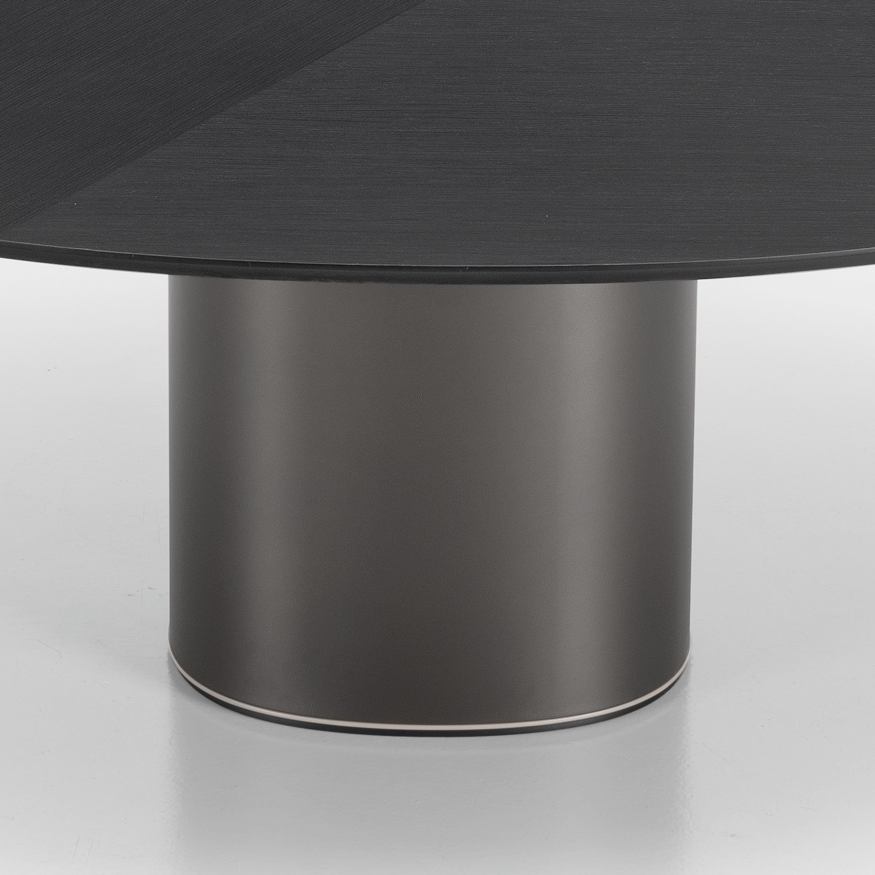 Holo Pillar Dining Table from Kristalia, designed by Kensaku Oshiro