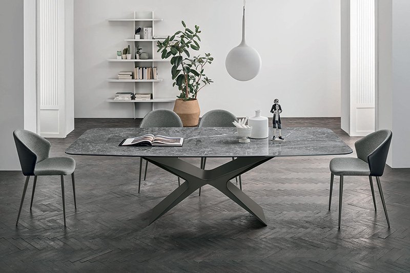 Baltik Dining Table from Sedit
