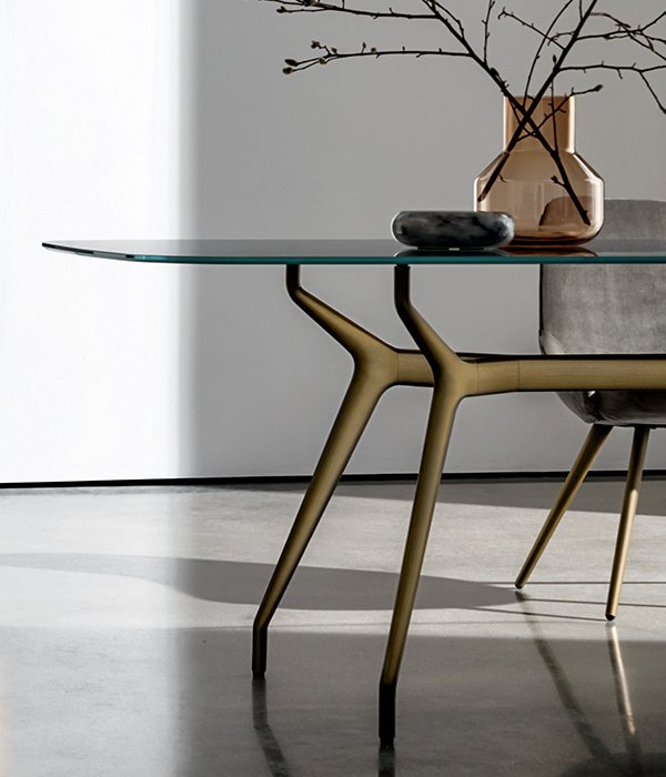 Arkos Dining Table from Sovet, designed by Gianluigi Landoni
