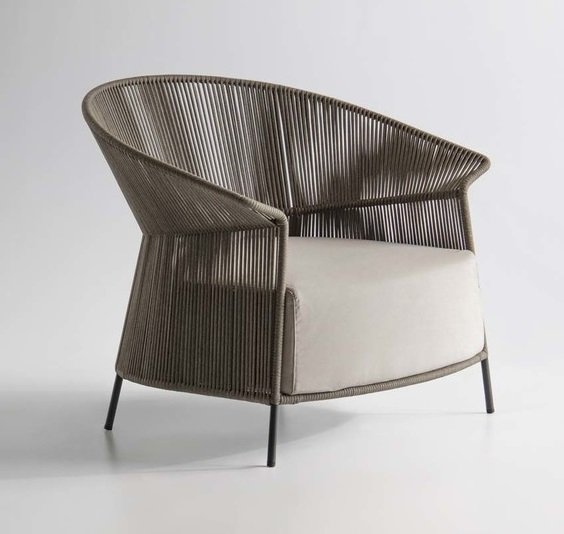 Ola 923 Lounge Chair from Potocco, designed by Radice & Orlandini