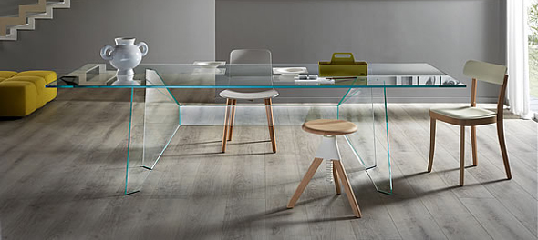 Claro dining table by Tonelli